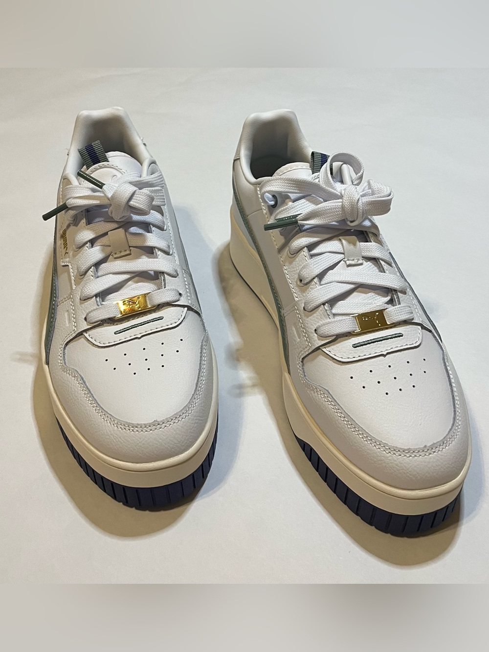 BRAND NEW puma sneakers